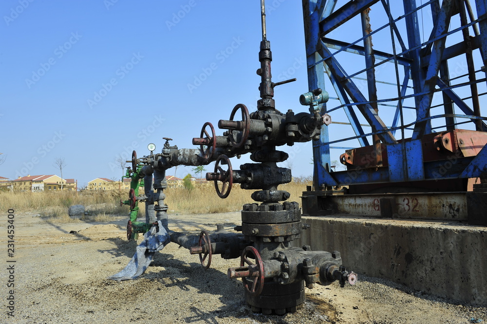 The pipe and valve oil fields