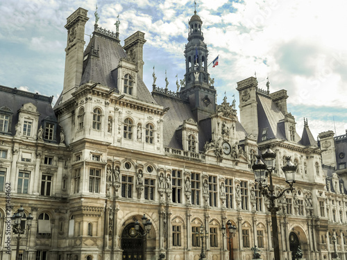 Paris City Hall (Hotel de Ville) © Roman Milert