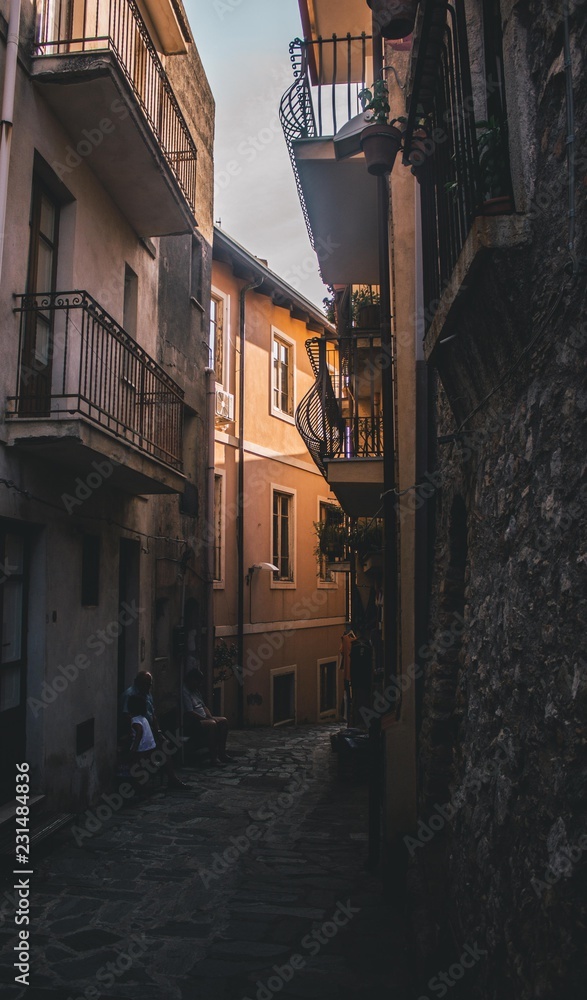 narrow street in Italy