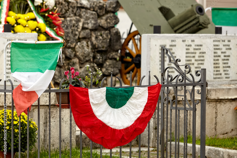 monumento dedicato ai caduti di tutte le guerre Stock Photo | Adobe Stock