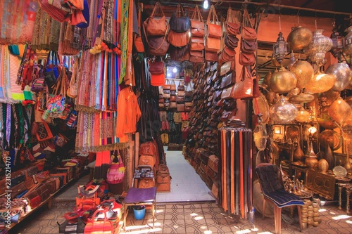 bazar en marrakech photo