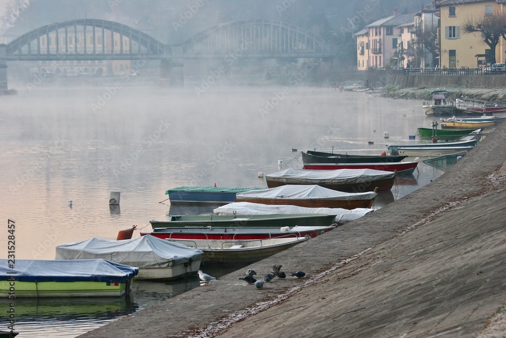 Obraz premium FIUME ADDA A BRIVIO IN PROVINCIA DI LECCO-ITALIA