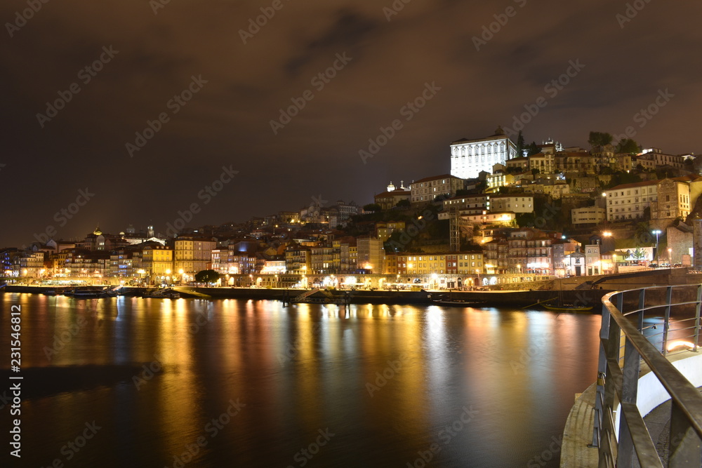 Night shot of Porto - Ribeira