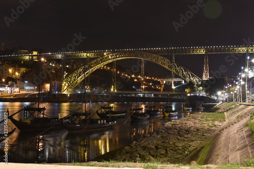 D Luis I bridge at night