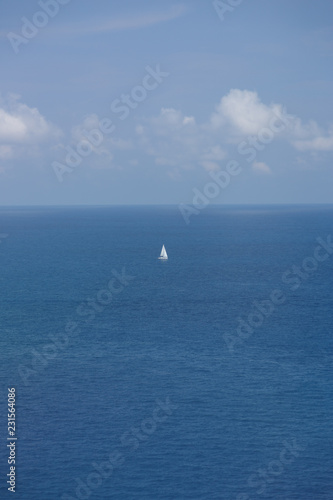 sailing boat in the sea © Jayce