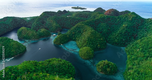 Obraz na płótnie Aerial view of Sugba lagoon. Beautiful landscape with blue sea lagoon, National Park, Siargao Island, Philippines w salonie