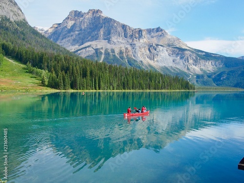 Family on a Kanu tour in Emerald Lake in the Yoho National Park, British Columbia, Canada