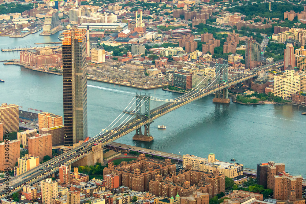 Fototapeta premium Aerial view of Brooklyn and Manhattan bridges