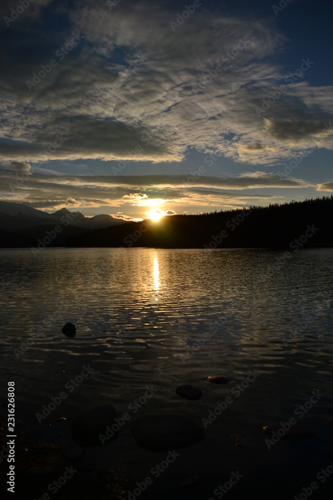 Naklejka premium Sunset Over Lake Patricia