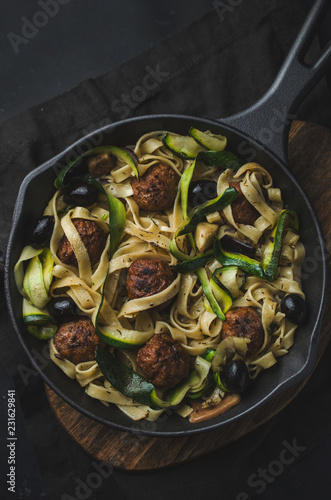 Wholewheat pasta with meatballs
