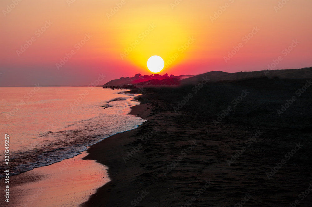 Naklejka premium sunset at sea