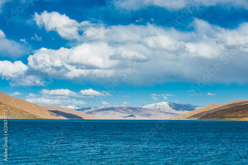 Tibet shannan yangzhuoyong lake city wave clamp county photo