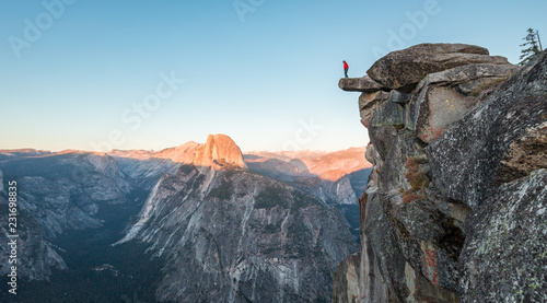 Obraz na płótnie Hiker in Yosemite National Park, California, USA w salonie