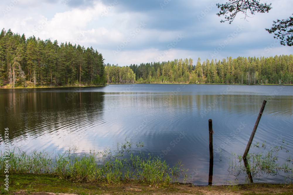 malerischer See in Finnland