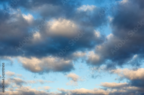Fototapeta Naklejka Na Ścianę i Meble -  Gray dark clouds before rain.