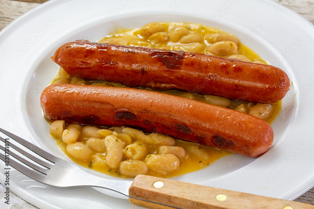 sausages with bean