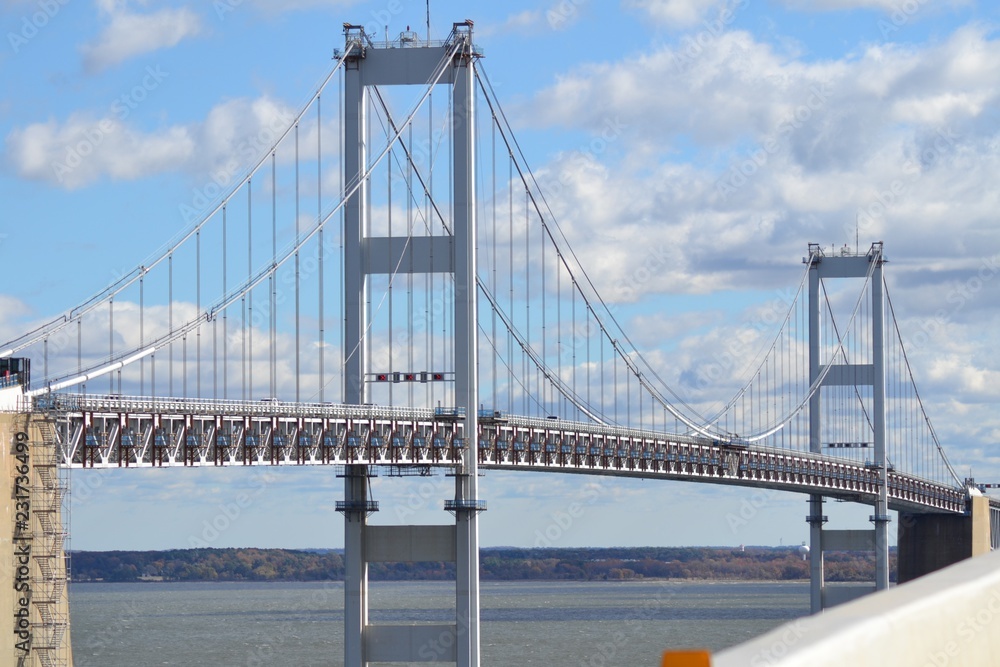 Fototapeta premium bridge strong tall