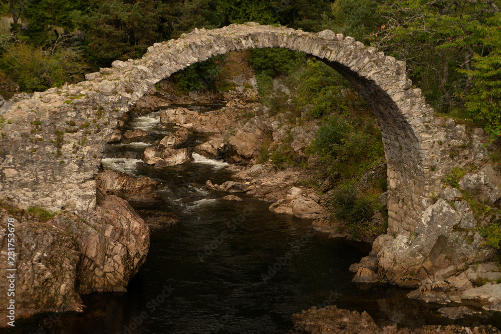 Alte Steinbrücke in Carbridge/Schottland