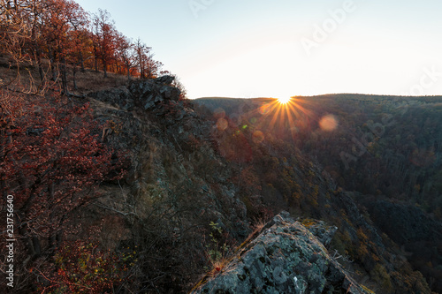 Harzer Hexenstieg im Bodetal bei Sonnenschein