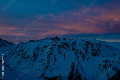Obraz na płótnie Winter Sunrise in the Colorado Rocky Mountains, Near Aspen w salonie