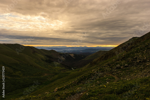 Fototapeta Naklejka Na Ścianę i Meble -  Sunrise in the Colorado Rocky Mountains
