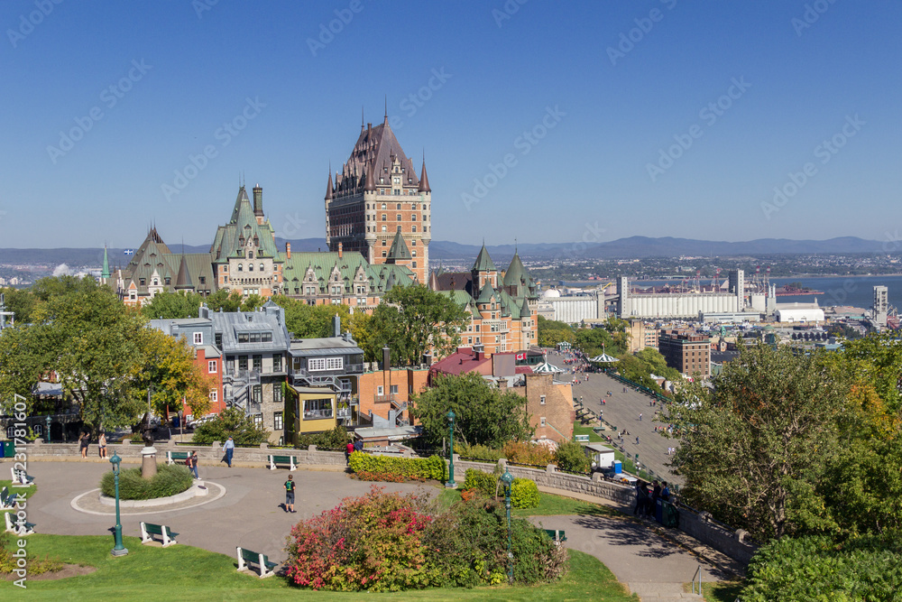 Fototapeta premium Zamek Frontenac w Quebecu (Kanada)
