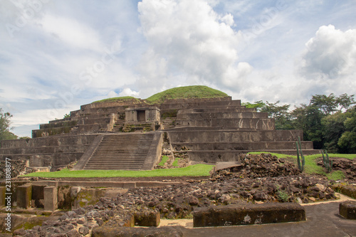 The main pyramid at Tazumal, a pre-Columbian Maya archeological site in Chalchuapa, El Salvador. 