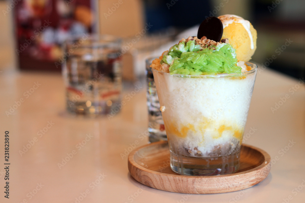 Bingsu mango ice cream sticky rice Bingsu mango ice cream sticky rice