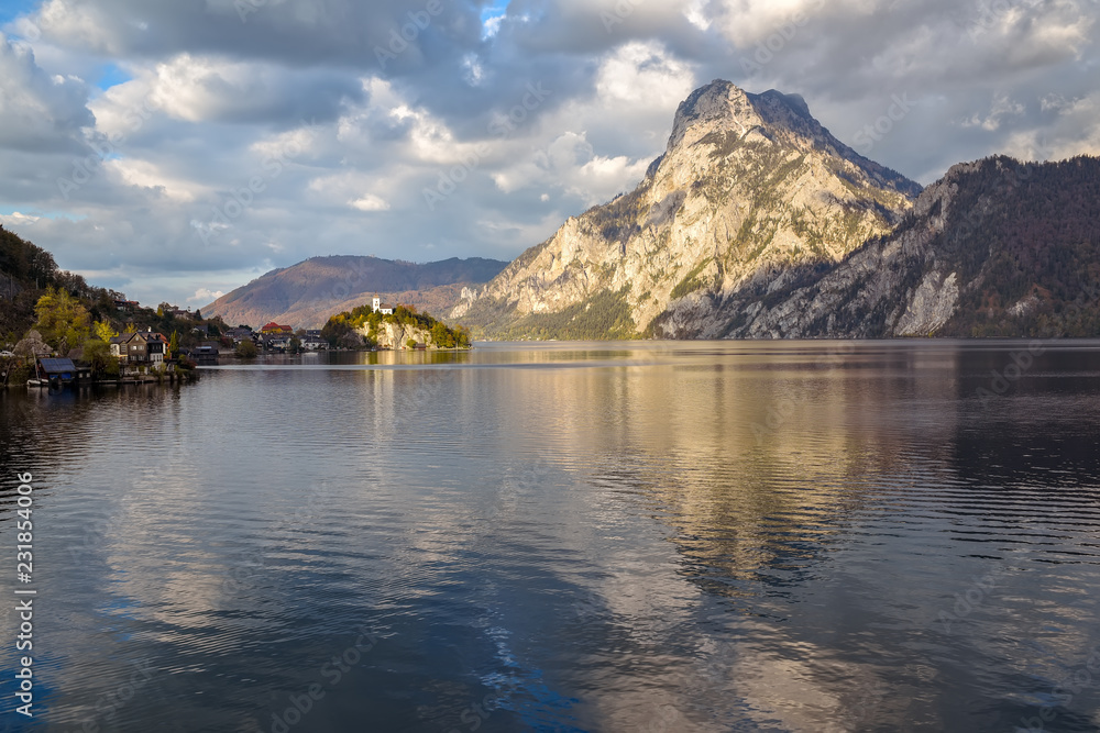 Scenic view of Lake Traunsee, Salzkammergut, Upper Austria