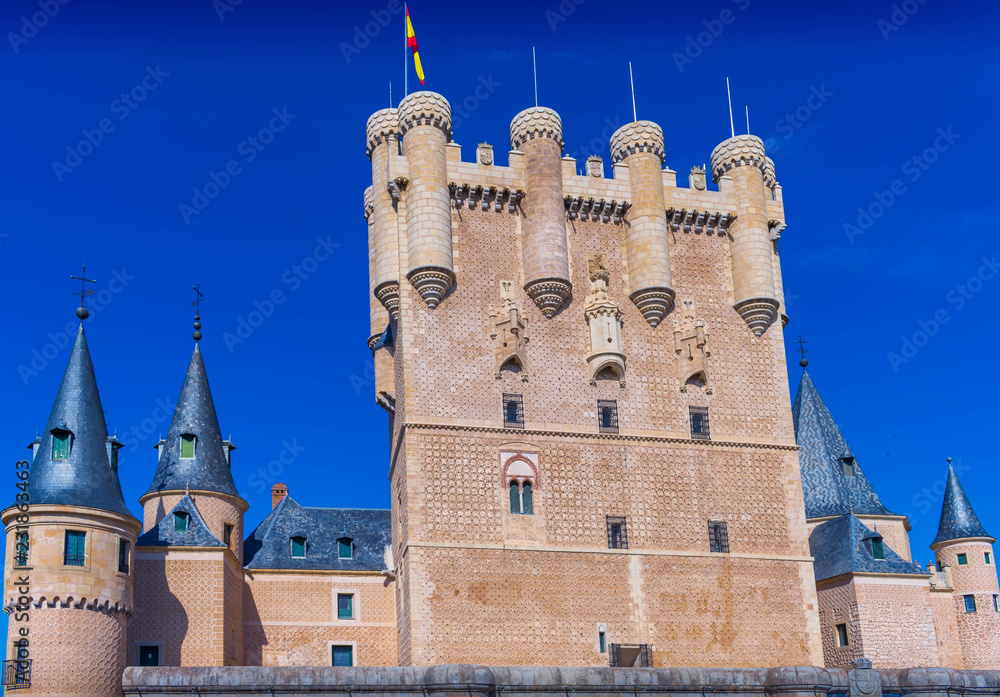 Fototapeta premium Alcazar de Segovia Entrance view