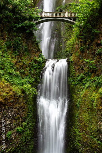 Multnomah Falls in Columbia River Gorge  Oregon  USA