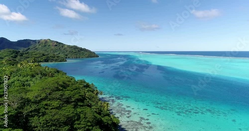 Wallpaper Mural island landscape with lagoon in French Polynesia Torontodigital.ca
