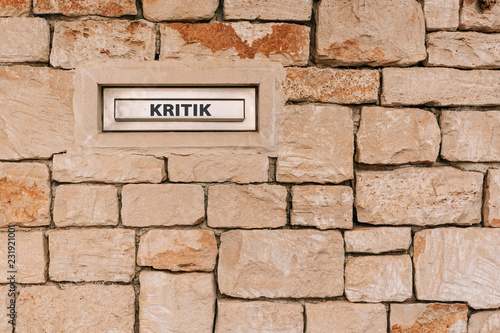 Wallpaper Mural Briefkasten Kritik Torontodigital.ca