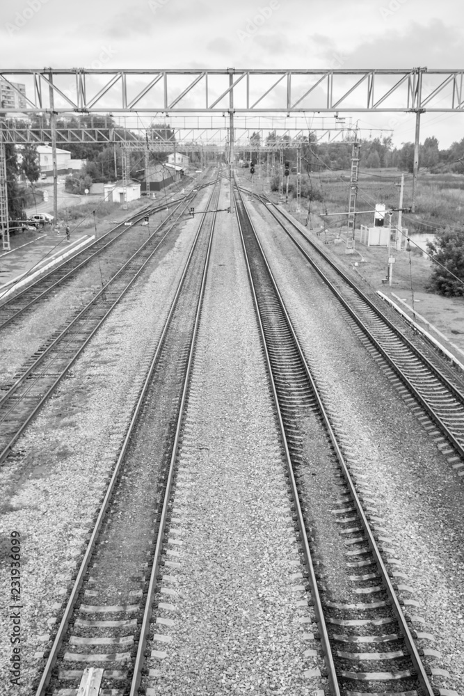 Perspective view of the railway tracks leaving in the distance. 