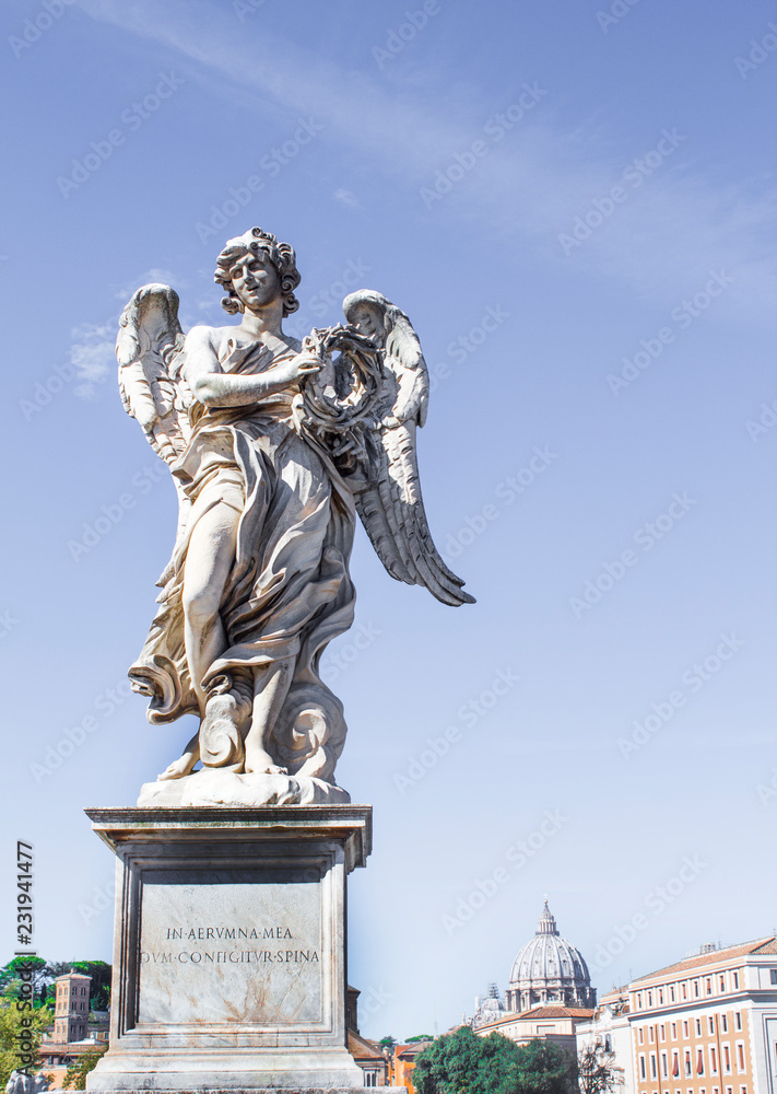 Fototapeta premium statues on the bridge of saint Angel