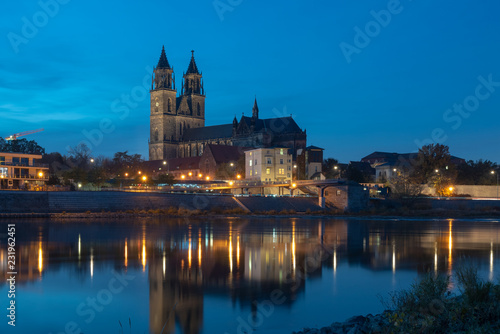 Magdeburg zur blauen Stunde