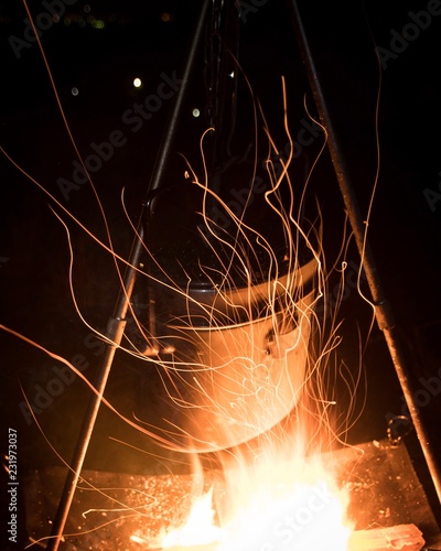 焚き火、飯盒 / bonfire, mestin