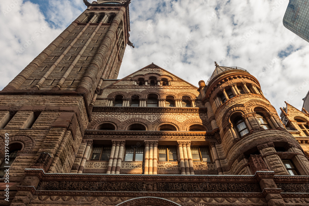Obraz premium Toronto, CANADA - October 10, 2018: Ontario Legislative Building, Toronto