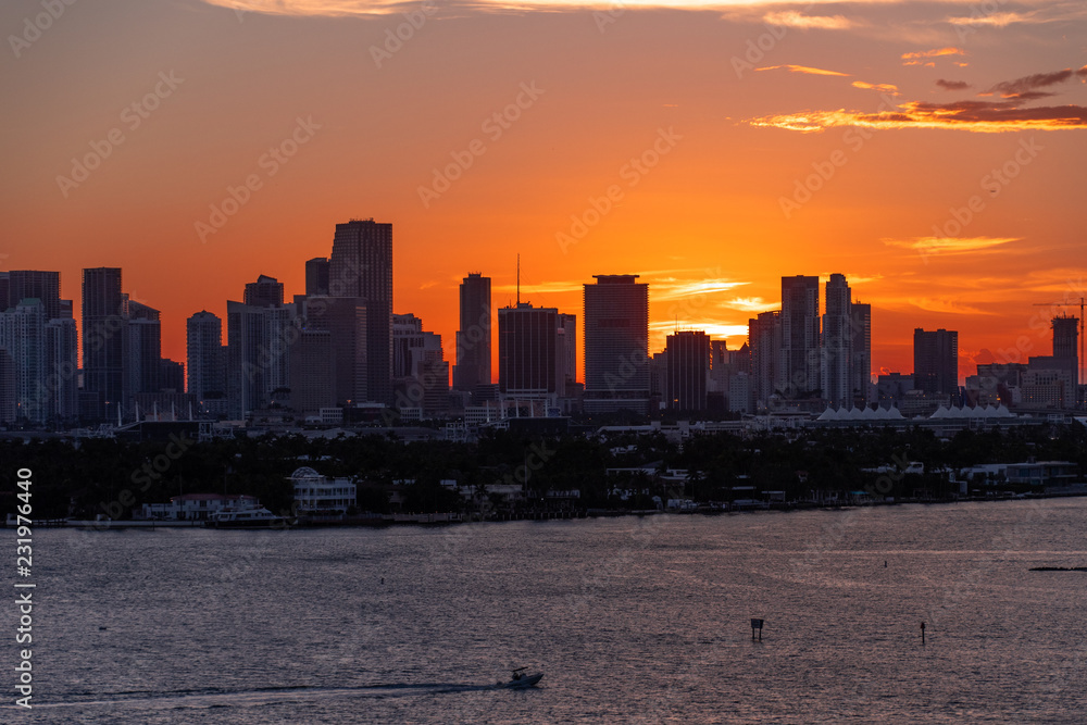 Fototapeta premium Miami Downtown view from MIami Beach