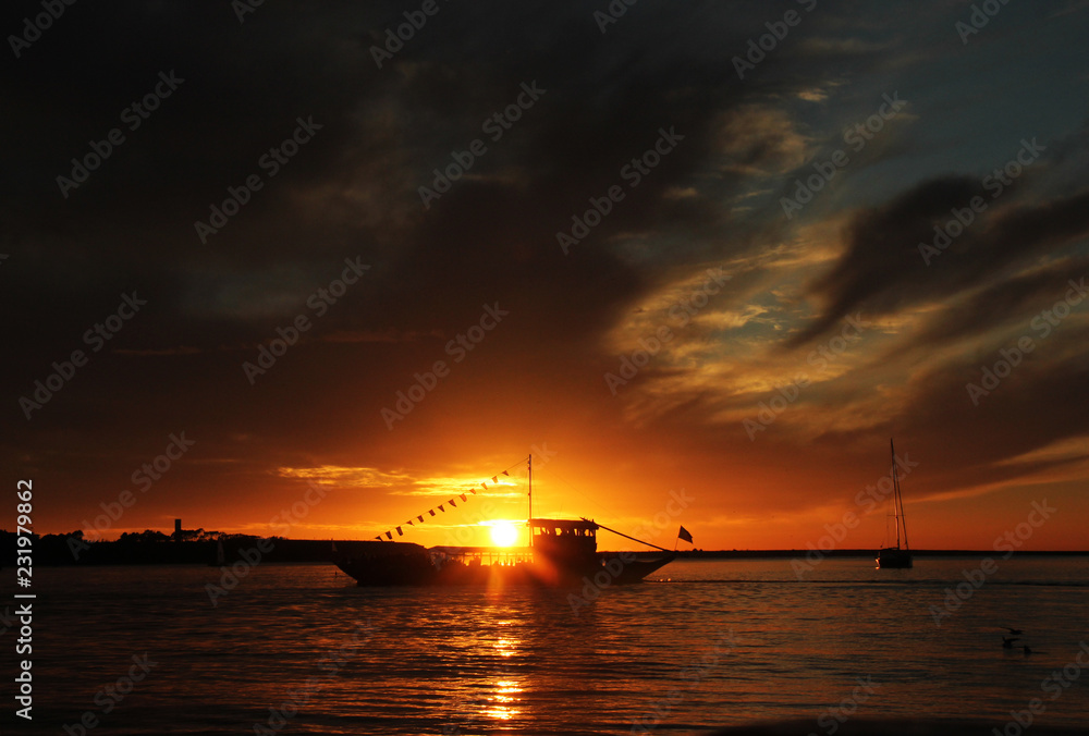 Oporto offers you the most beautiful sunset Oporto offers you the most beautiful sunset