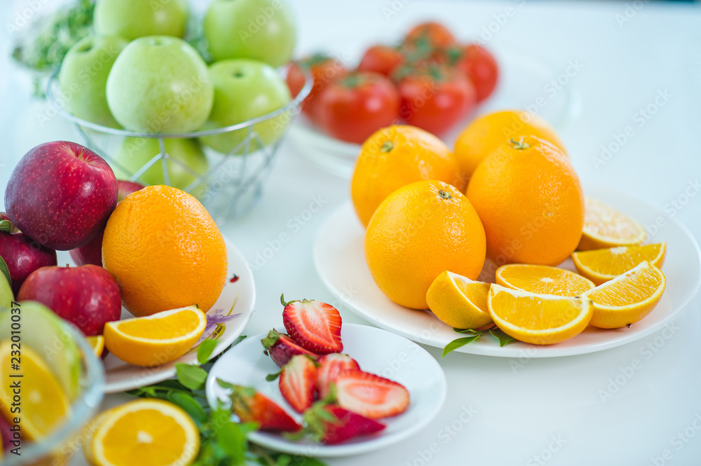 The fruits of health lover Healthy fruit And health care to eat healthy food. To the skin. The fruit is placed in a beautiful table, apple apricot, banana, orange, dragon, placed in the corner The fruits of health lover Healthy fruit And health care to eat healthy food. To the skin. The fruit is placed in a beautiful table, apple apricot, banana, orange, dragon, placed in the corner