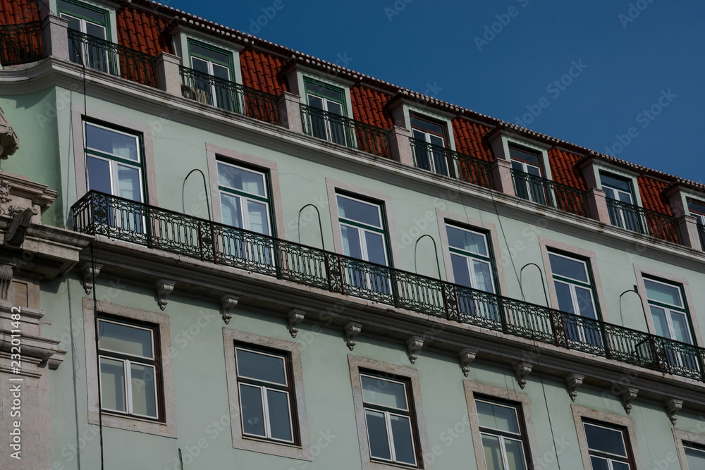 Obraz premium Old Building facade in Lisbon, Portugal