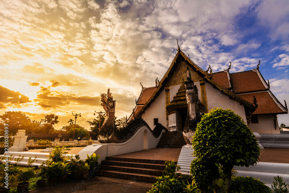 Obraz premium Buddhist temple of Wat Phumin in Nan, Thailand