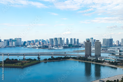 (東京都ｰ都市風景)お台場から望むレインボーブリッジと湾岸風景９ © moarave