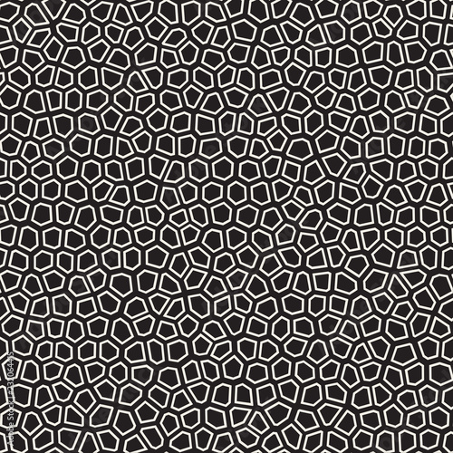 Seamless irregular lines vector mosaic pattern. Abstract chaotic tessellation texture