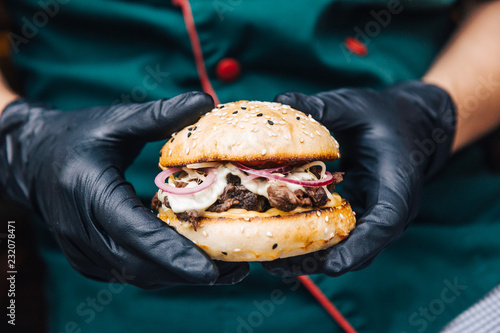 Pulled Beef Burger 