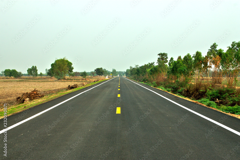 Fototapeta premium road in the mountains