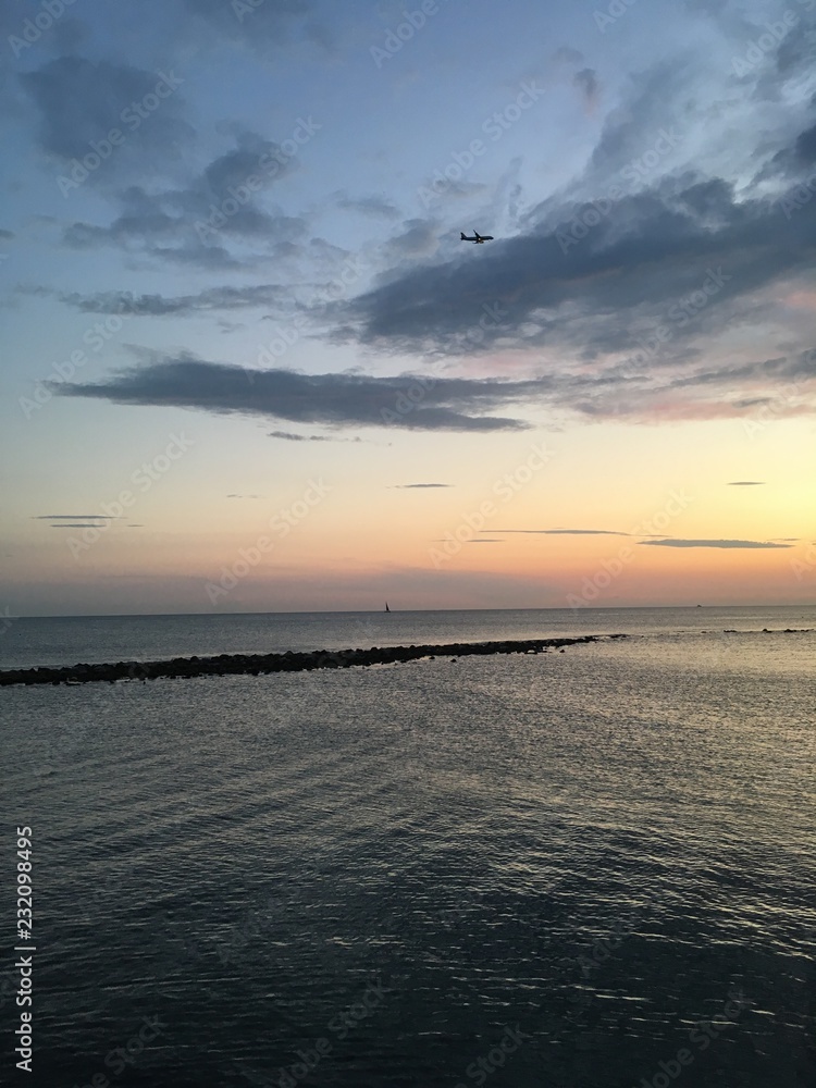 Obraz premium sunset over sea