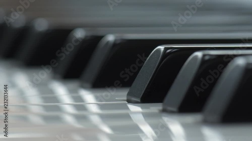 Slow tracking along piano keys