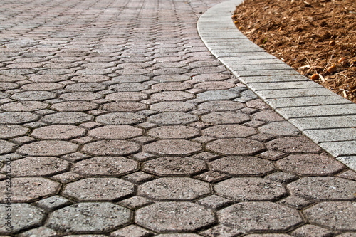 Fotografie low angle brick paver driveway